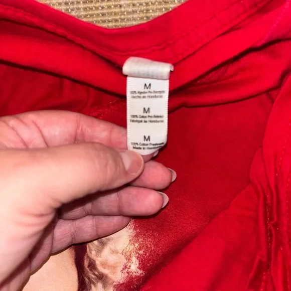 Taylor Swift’s “Speak Now” Tour Tee Size M - Picture 4 of 4